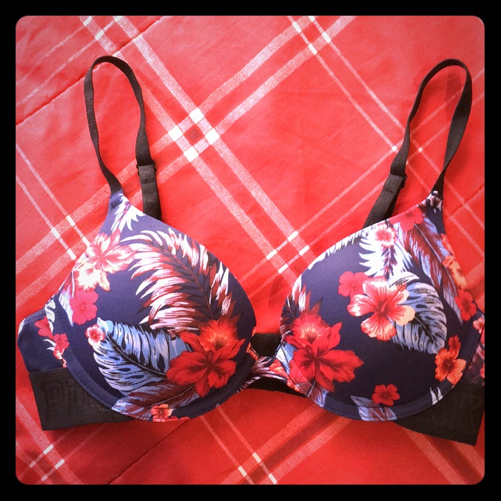 Victoria’s Secret PINK Wear Everywhere Push-up Bra